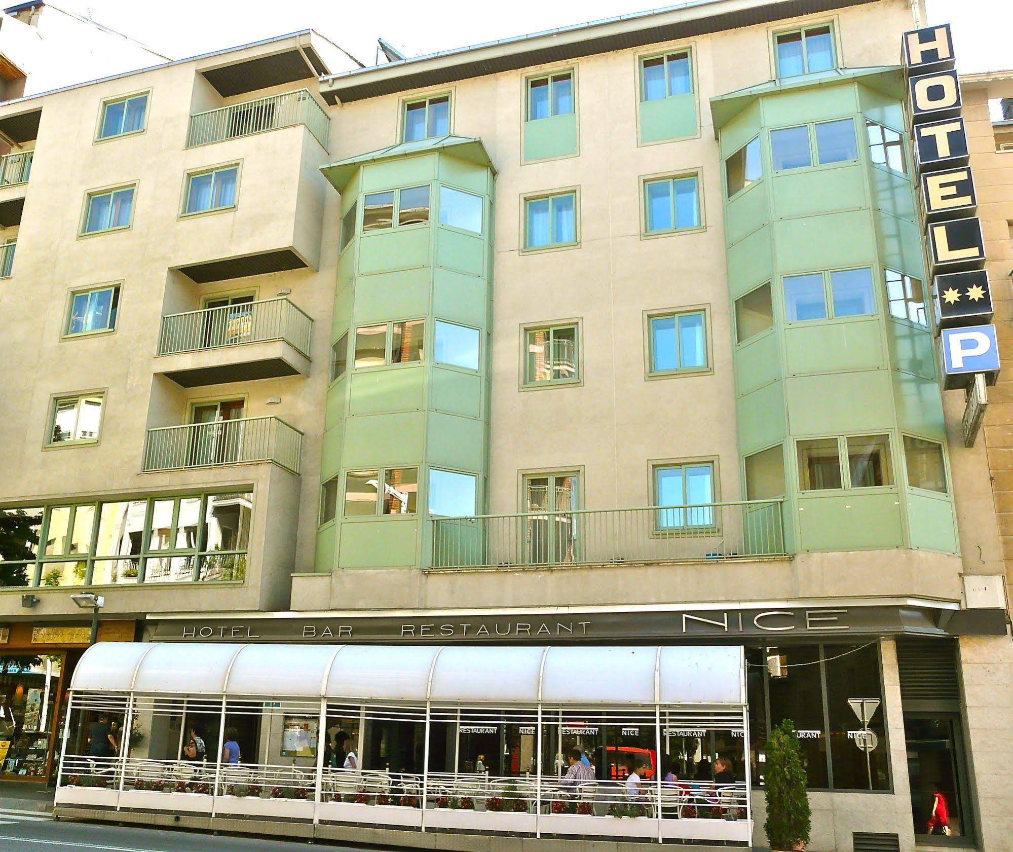 Hotel Nice Σέου δ' Ουρζέλ Εξωτερικό φωτογραφία